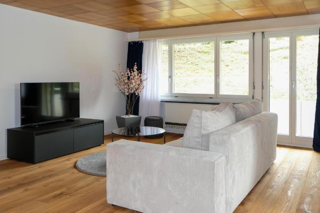 Mariposa Spiez Apartment Ngoại thất bức ảnh